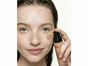 Korres Wild Rose Brightening Foundation SPF15 Άγριο Τριαντάφυλλο WRF3 για Λάμψη & Φυσική Κάλυψη, 30ml