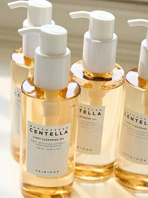 Skin1004 Madagascar Centella Light Cleansing Oil – Έλαιο καθαρισμού κ ντεμακιγιάζ με σεντελα ασιατικα - 200ml